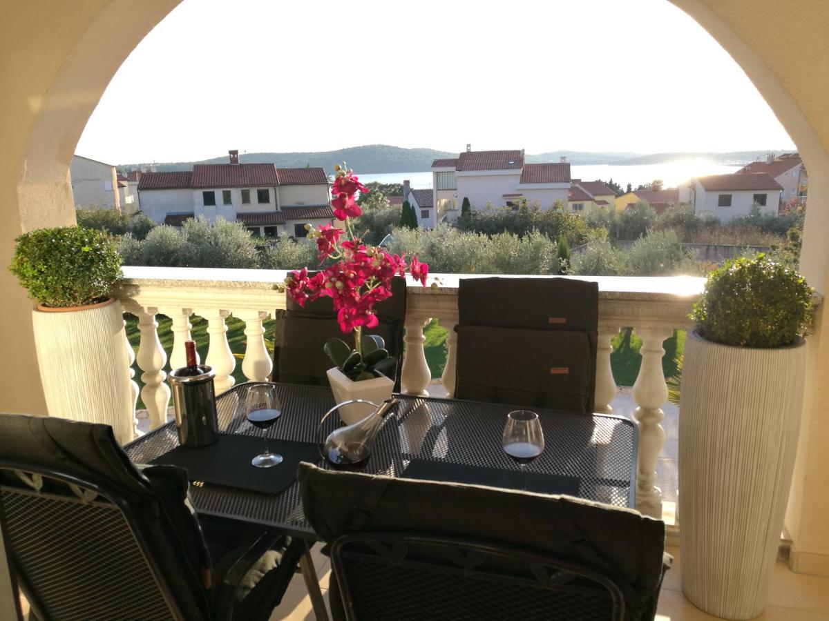 Villa Meli - Apartments Mit Meerblick Medulin Luaran gambar