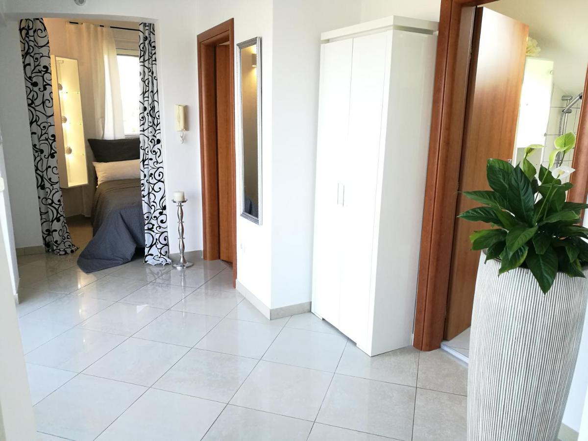 Villa Meli - Apartments Mit Meerblick Medulin Luaran gambar