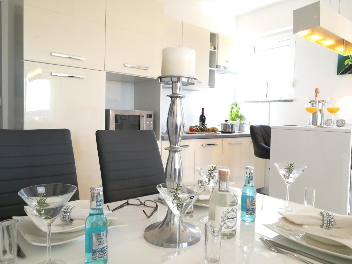 Villa Meli - Apartments Mit Meerblick Medulin Luaran gambar