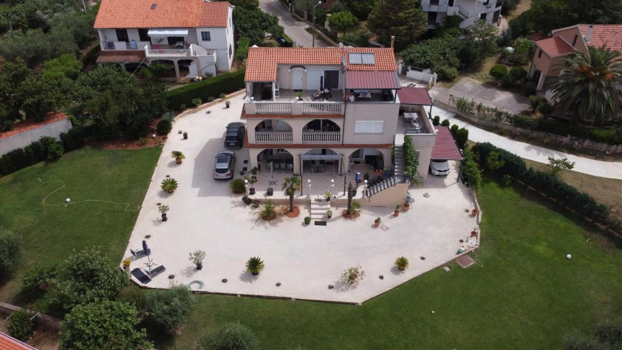 Villa Meli - Apartments Mit Meerblick Medulin Luaran gambar