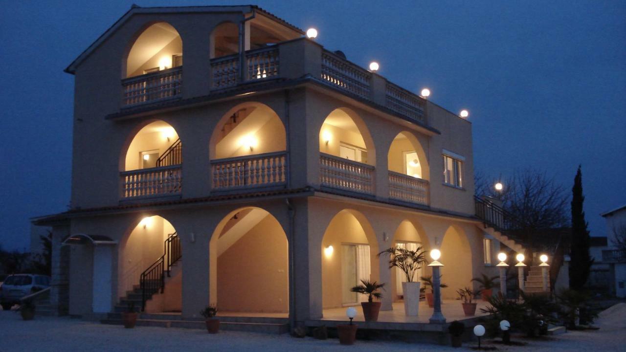 Villa Meli - Apartments Mit Meerblick Medulin Luaran gambar