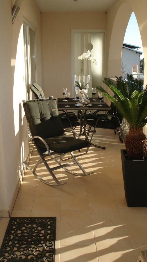 Villa Meli - Apartments Mit Meerblick Medulin Luaran gambar